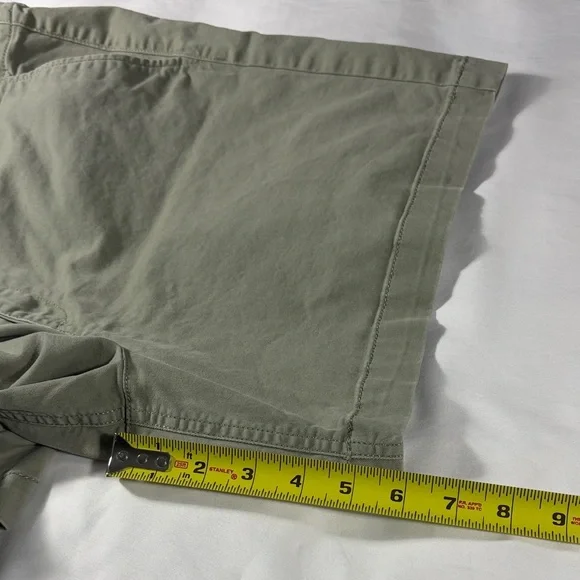 LOFT womens olive green The Monroe flat front 6" inseam chino shorts - size 16 - Picture 10 of 11